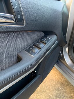 Mercedes E200 CDI - 13