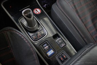 Mitsubishi Outlander 2.4 PHEV 99kw CVT 2019 - 13