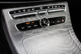 Mercedes-Benz CLS 300 d A/T - 13