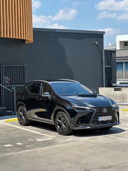 Lexus NX 2.5 Hybrid AWD Executive - 13