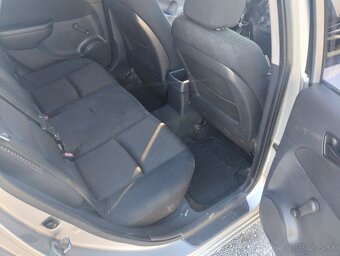 Hyundai i30 1.6i CVVT Style - 13