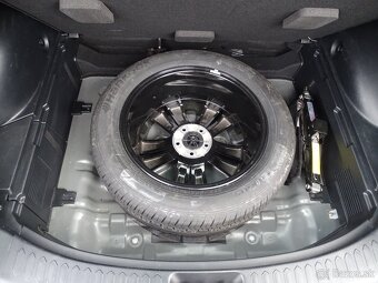 Kia Sportage 2.0 CRDi - 13