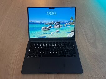 Apple MacBook Air 13" (2024) s čipom Apple M3 [TOP STAV] - 13