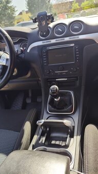FORD S-MAX 2.0 TDCi 103 kW - Spoľahlivé rodinné auto - 13