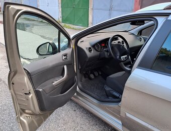 PEUGEOT 308 SW 1,6 eHDI Family pack FAB, diesel - 13