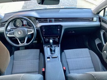 Volkswagen Passat Variant 2.0 TDI DSG - 13