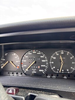 VW Passat B3 GL 1.8 benzín (zlatá farba) - 13