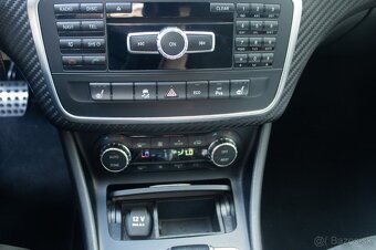 Mercedes Benz A45 AMG - 13