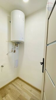 NOVOZREKONŠTRUOVANÝ 4 IZBOVÝ BYT S GARÁŽOU - 13