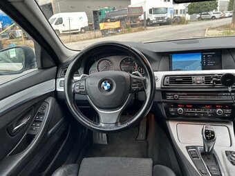 BMW 525 Xdrive rv:2011 naj.220tis.km - 13
