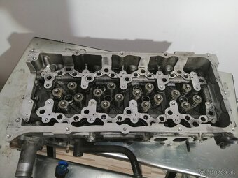 Hlava motora D4CB Kia Sorento - 13