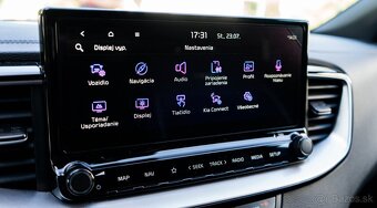 Kia Ceed SW 1.5 T-GDi GT-Line - 13