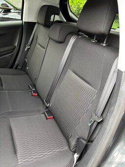 Peugeot 208 / 2014 / 1.2 Benzín - 13