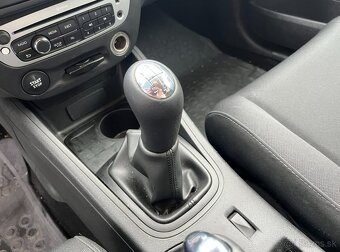 Renault Megane 1.6i - 13