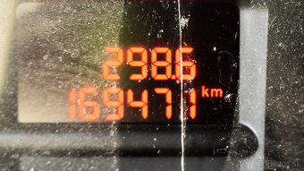 PEUGEOT Partner 1.6 HDi - 13