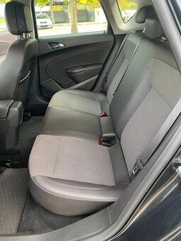 Opel Astra J Cosmo. 1.4 - 13