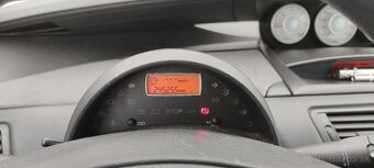 Predám citroen c8 2.0hdi 100kw 2009 - 13