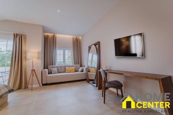 Atraktívna vila /230 m²/ s bazénom a záhradou, ISTRIA, ostro - 13