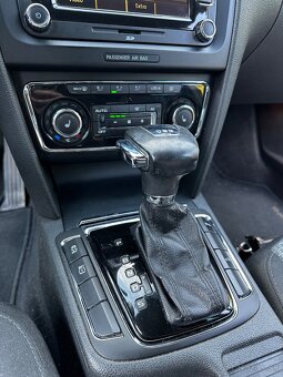 Škoda Superb 2010 2.0 125kW - 13