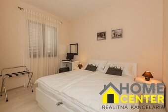 Nádherný dom /420 m²/ s bazénom a výhľadom na more, Dalmátsk - 13