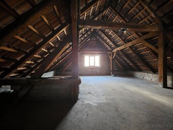 🎄Rodinný dom s podkrovím, záhradou a letným domom - Rača 🎁 - 13