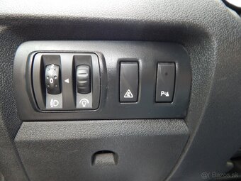 Renault Fluence 1.6 16V Confort - 13