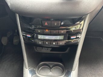 Predám Peugeot 208 2014 1.2 VTi - 13