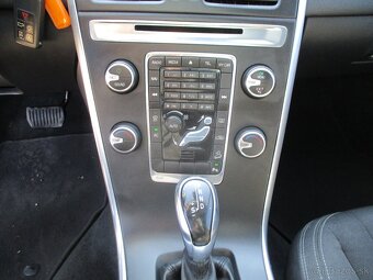 VOLVO XC60 2,4D 120kw AWD GPS Auto 10/2013 - 13