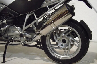 1:10 BMW Motorrad - 13