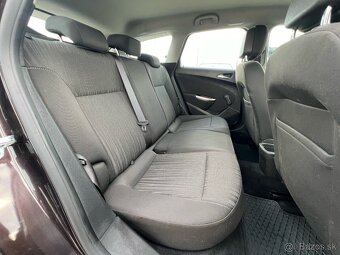 Opel Astra 1.4T benzín, 103kW, MT/6, rok:04.2012. - 13