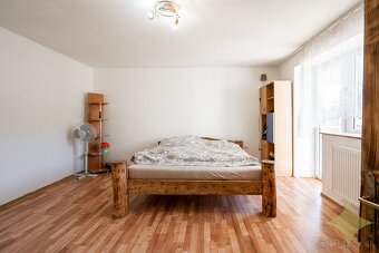 Exkluzívne na predaj rodinný dom s pozemkom o rozlohe 750m2  - 13