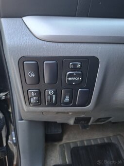 Toyota Land Cruiser - 13