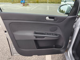 Predám Volkswagen Golf Plus 1.9 TDI 77 KW - 13