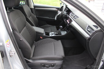 Škoda Superb Combi 2.0 TDI Style DSG, 1.majiteľ, TOP stav - 13