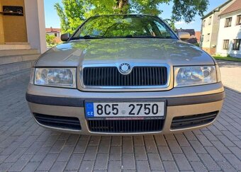 Škoda Octavia 1,9 TDI PD Elegance 4x4 Combi nafta manuál - 13