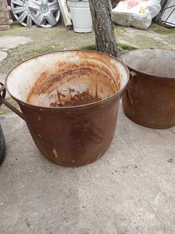 Staré liatinové hrnce - 13