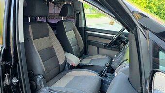 Volkswagen Touran Cross 1.9TDI - 13