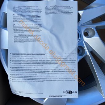 NOVÉ Nevis Octavia 4 - 13