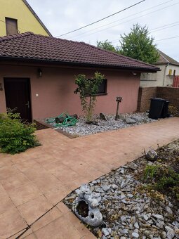 Rodinný dom s bazénom 10 min. od Levíc - 13