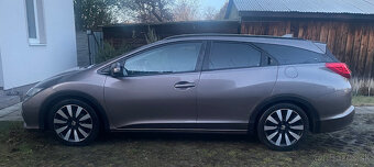 Honda Civic Tourer 1.8  104kw  2014 - 13