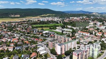 Garsónka Nové Mesto nad Váhom, balkón, rekonštrukcia, zariad - 13