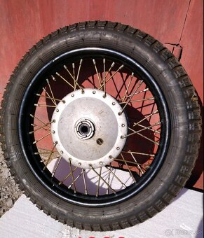 Špice kolo dráty pneu i-40 3.75-19 střed kola Ural Dněpr M72 - 13