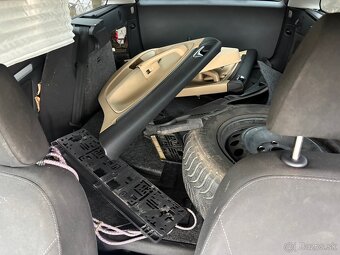 Škoda Octavia 2 1.9TDi 2ks - 13