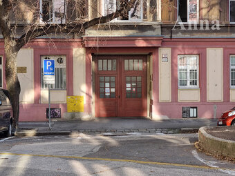 2-izb. byt v centre Bratislavy - Medená ul. - 13