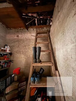 Predaj rodinného domu pri Vrábľoch (obec Lúčnica nad Žitavou - 13
