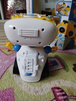 Andy programovateľný robot v top stave - 13