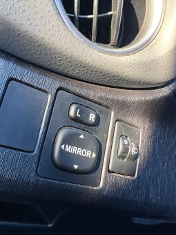 Toyota Yaris 1.33I Dual VVT-i Style - 13