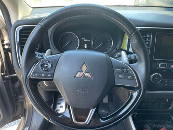 Outlander 2,0 Mivec Intense CVT 4WD 100rokov - 13