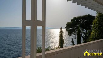 NA PREDAJ atraktívna kamenná vila /419 m²/ pri mori, Dalmáts - 13