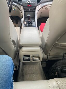 Predám Honda 2,2diesel Accord tourer 2010 - 13